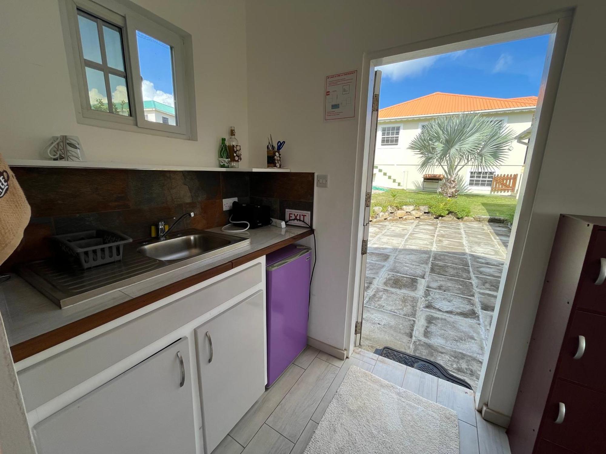 Waves Villa Guesthouse Κίνγκσταουν Εξωτερικό φωτογραφία